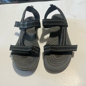 Airwalk Kids Black and Gray Sandals